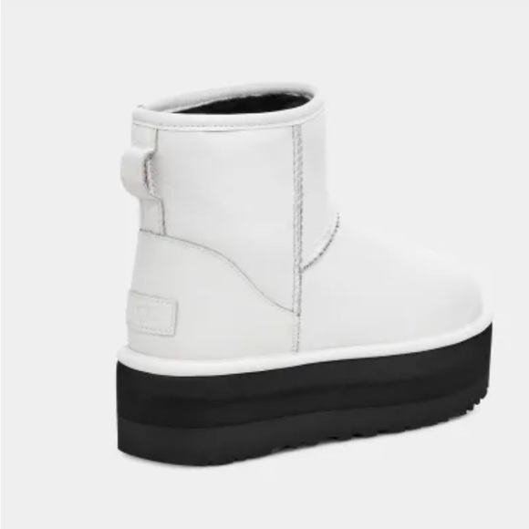UGG Classic Mini Platform Ultra Matte White Leather - Picture 10 of 11
